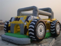 Opblaasbare tractor bouncer