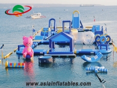 Opblaasbaar waterpark met hindernisbaan